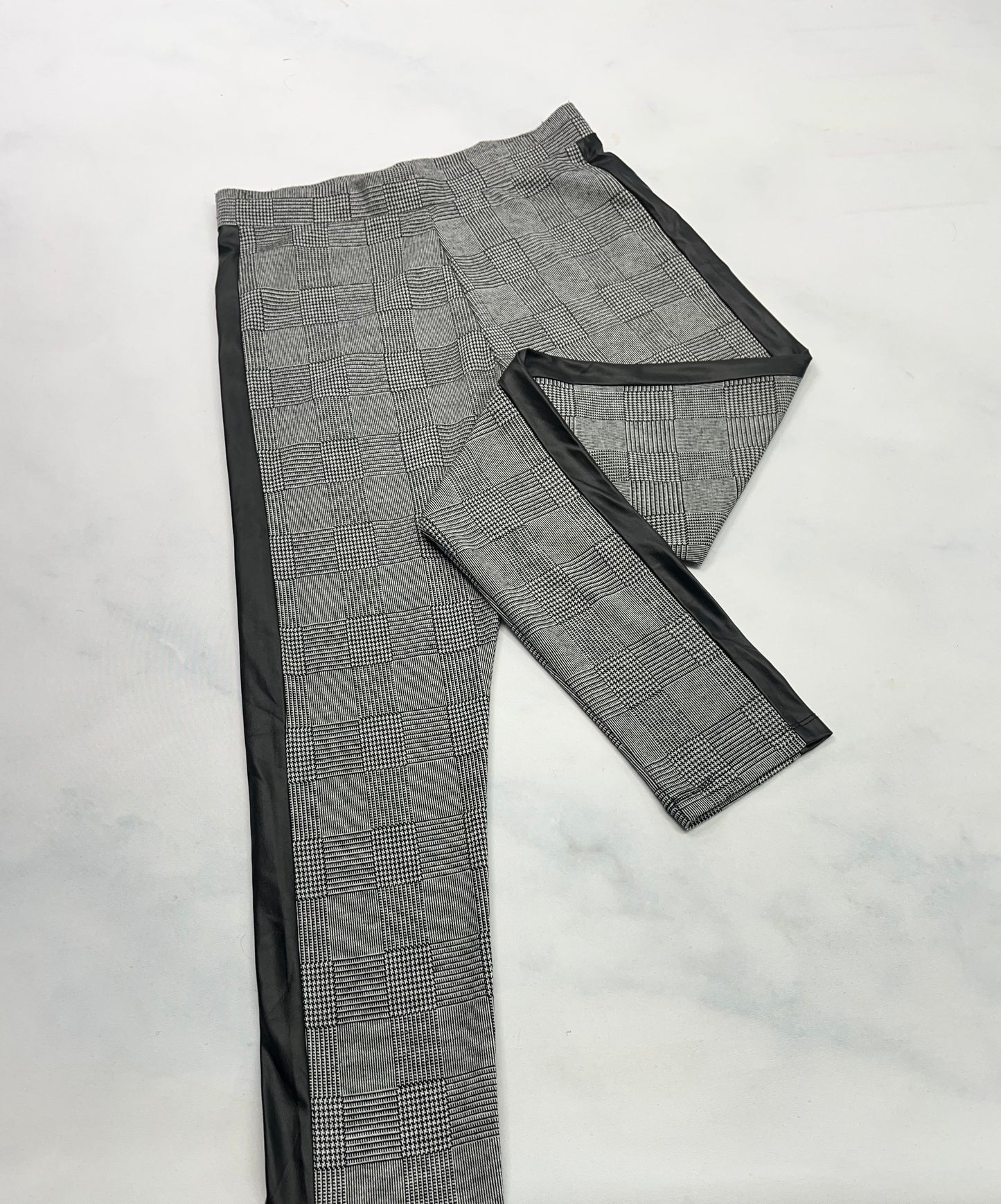 Skinny : Jeg. Stretch Small femme ( fait 3 ans ) comme neuf ! Effet bande de cuirette noir .