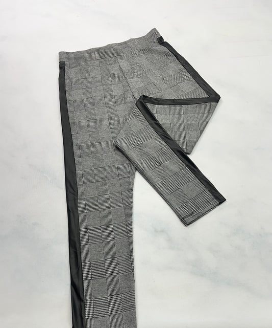 Skinny : Jeg. Stretch Small femme ( fait 3 ans ) comme neuf ! Effet bande de cuirette noir .