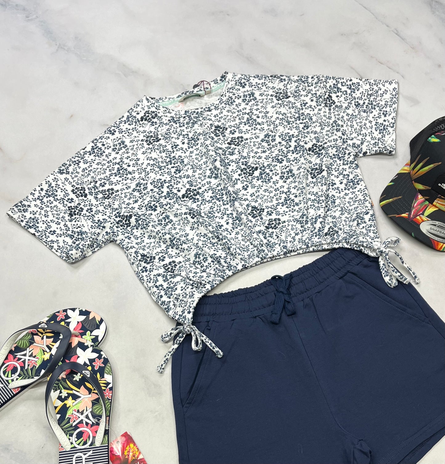 🩵 Manche courte : fleurie look écourté 14(12-14 ans ) confo neuf !