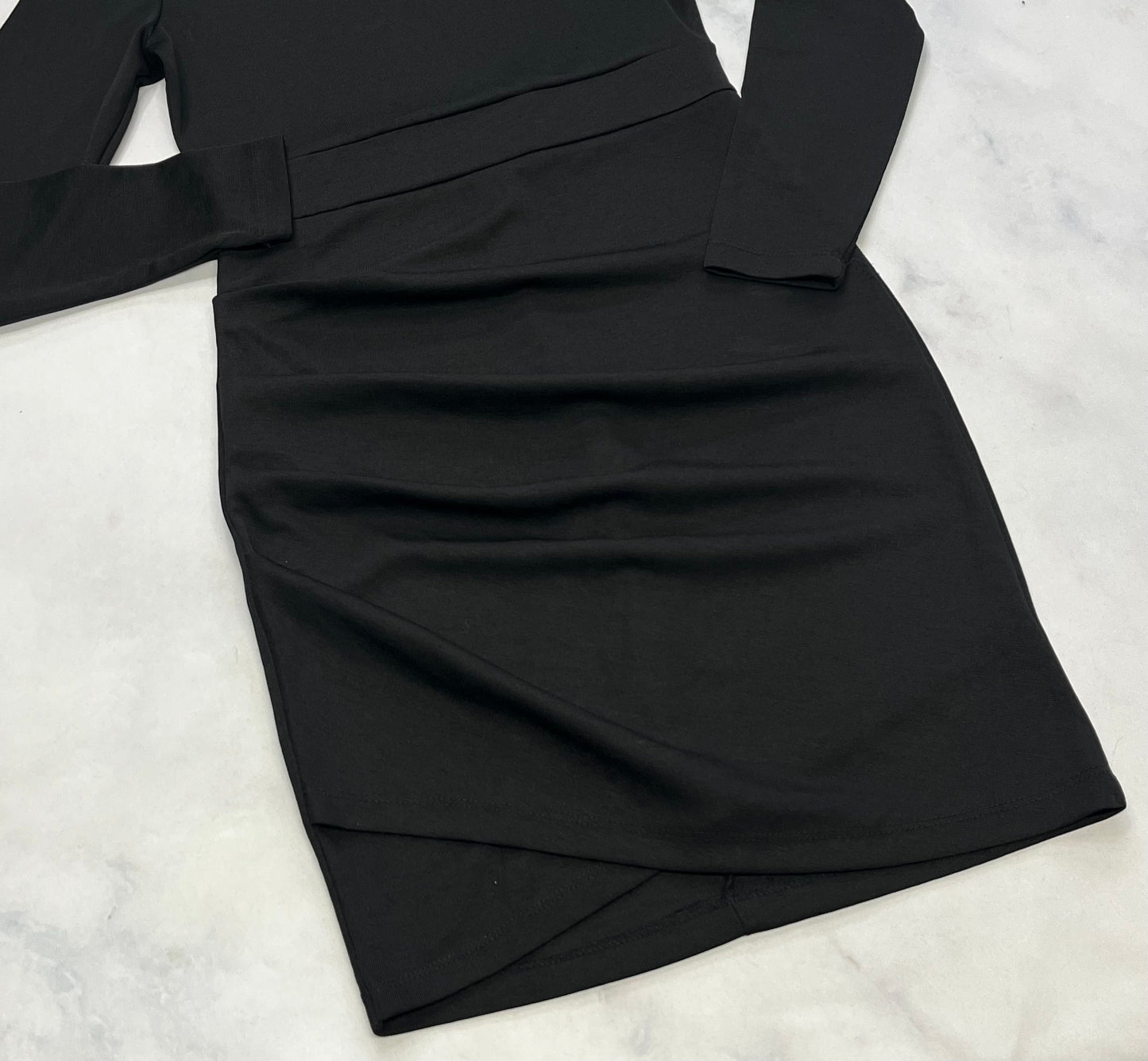 Robe Dynamite : S/ fait 3 ans femme neuve. Plus avantageux au devant .