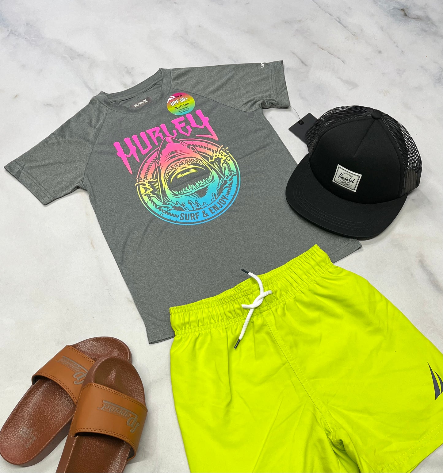 ☀️ t-Shirt : En tissu de sport léger avec UPF 50. 6(5-6 ans ) garçon neuf !