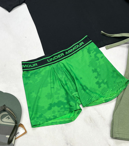 💚 Boxer : H.Armour en tissu de sport stretch M/ +9-10 ans garçon comme neuf !