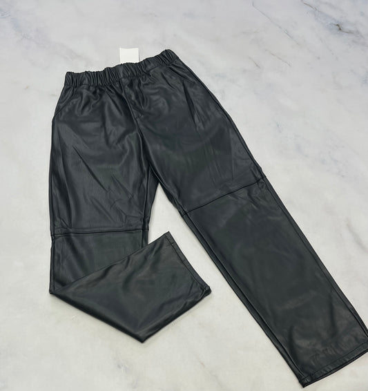 Pantalon look cuir : mou souple ( taille élastique ) 5-6 et 8-9 ans neuf!