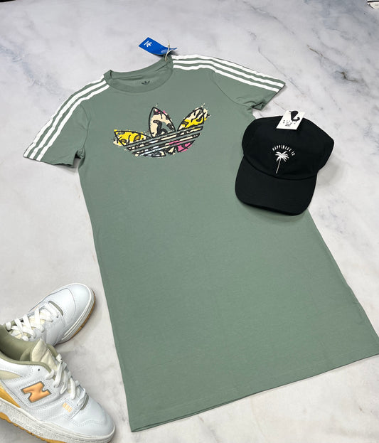 😍Robe Adidas : en coton de qualité 13-14 ans fille neuve.