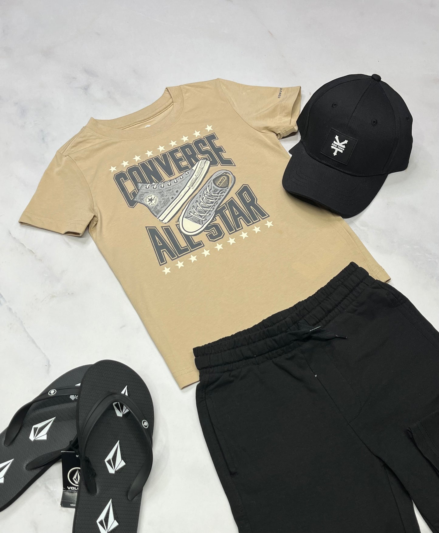 🍂 T-Shirt : Converse 6(5-6 ans ) neuf !