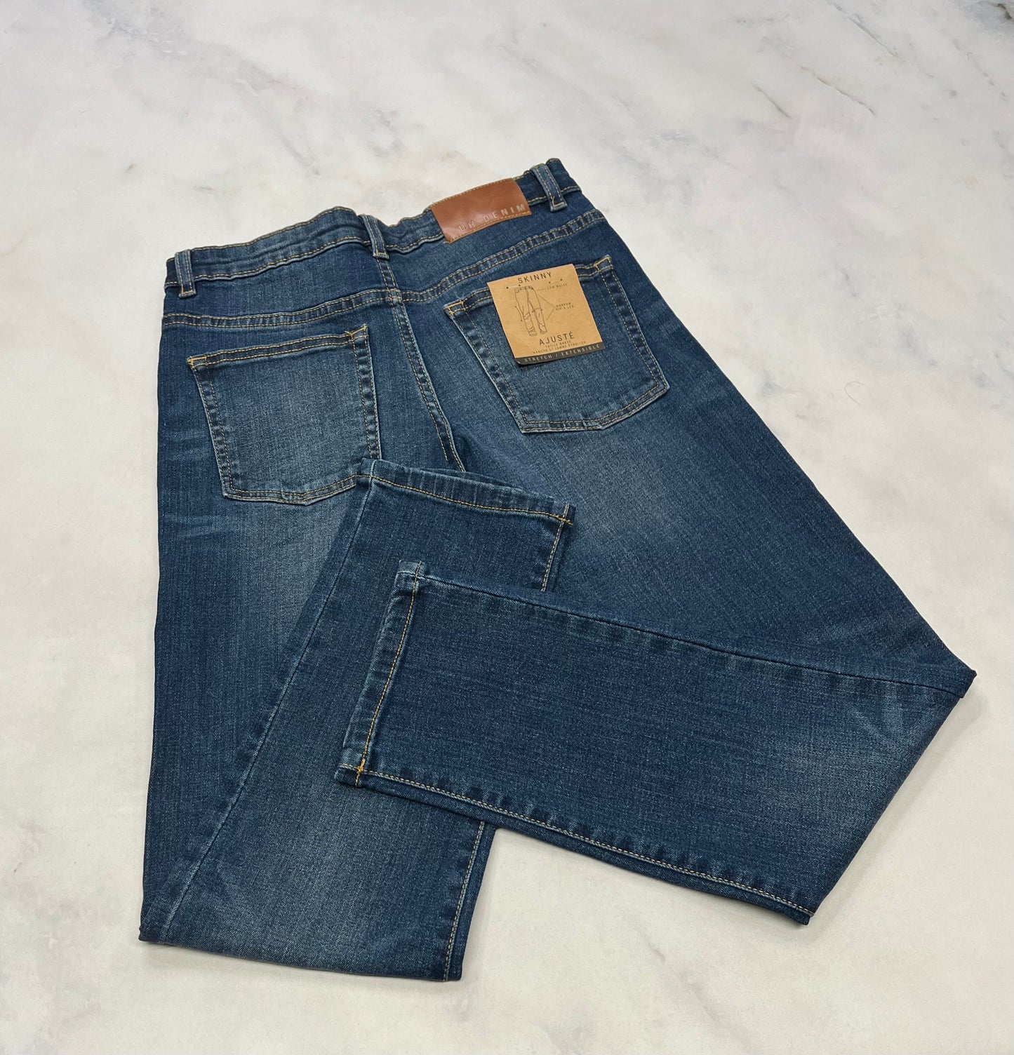 Skinny jeans : stretch / ajustable .