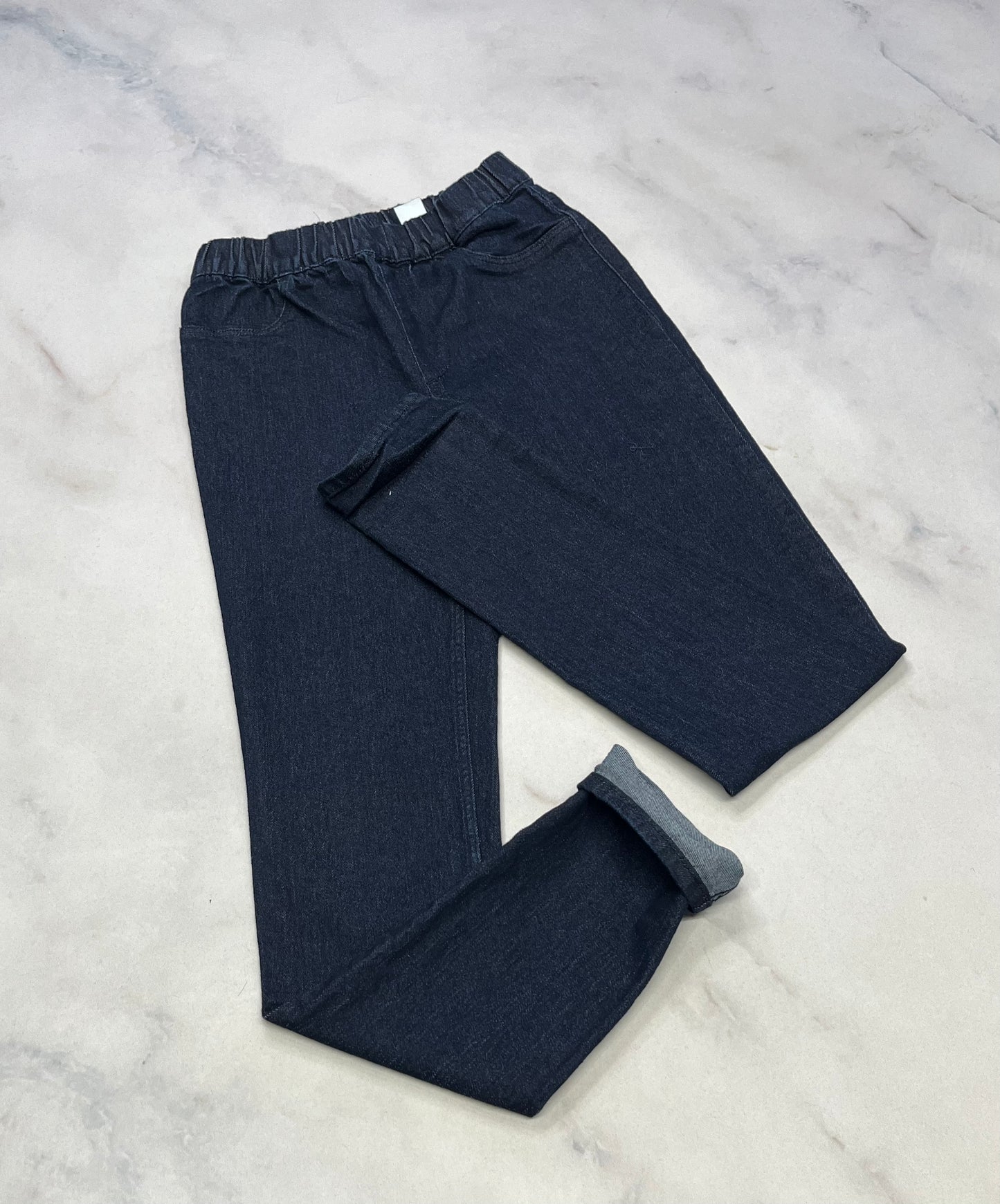 Skinny jeans : taille élastique s’enfile comme un leg. 12-14 ans long comme neuf!