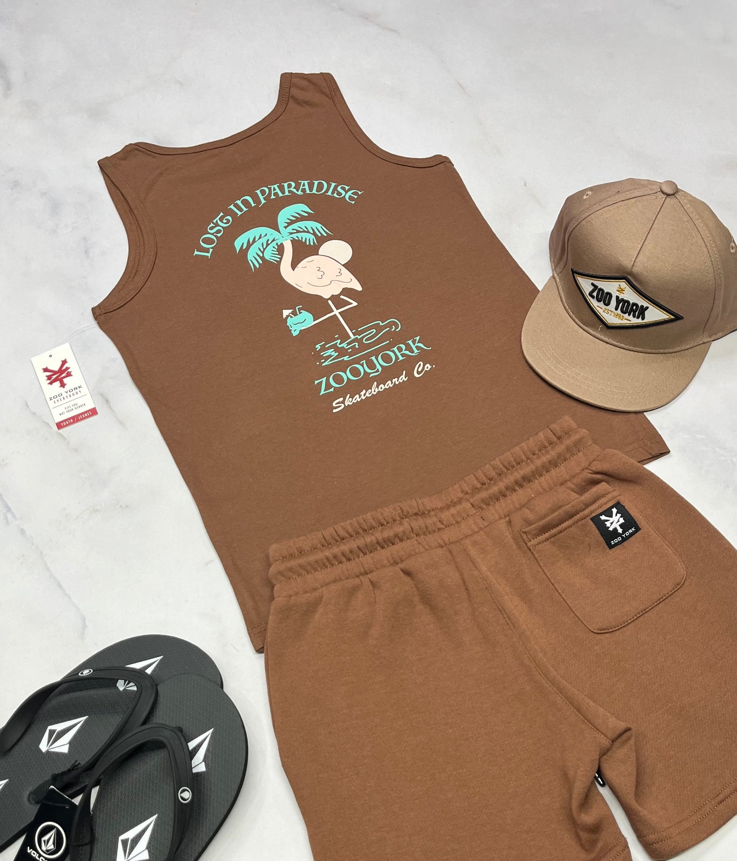 🍃 Camisole : Zoo York 7-8 ans garçon neuve . Beau logo au dos . Couleur actuel tendance .