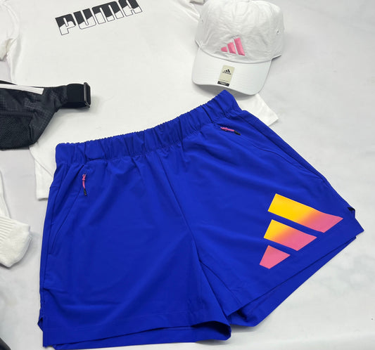 💫 Short : Adidas tissu léger stretch de partout M/ femme relax fit ( fait ML) femme . Neuve !