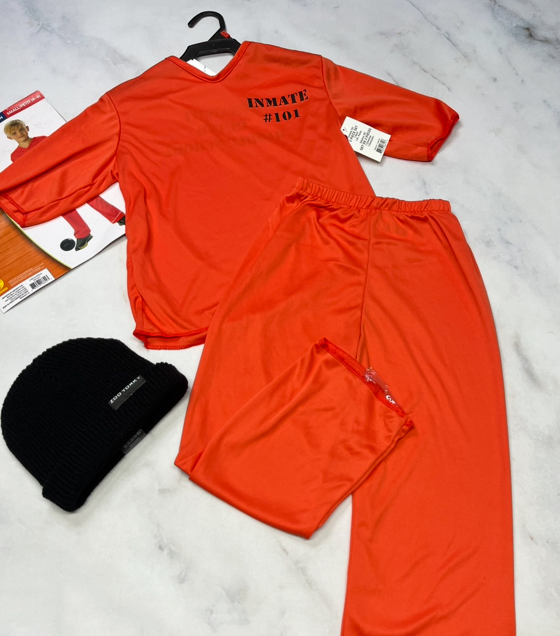 Costume : Prisonnier 2 pièces ( sans La Tuque ). Neuf ! 5 ans.