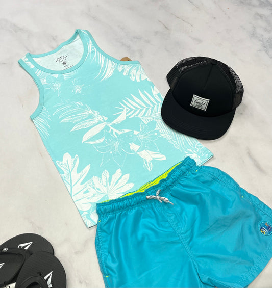 🌴 Camisole : 6 ans garçon neuve .