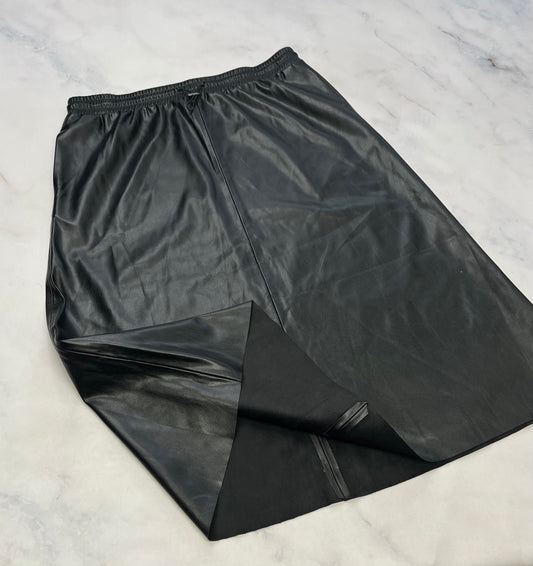 ..Simmons jupe : effet look cuir mou confo . L/ femme coup ample comme neuve .