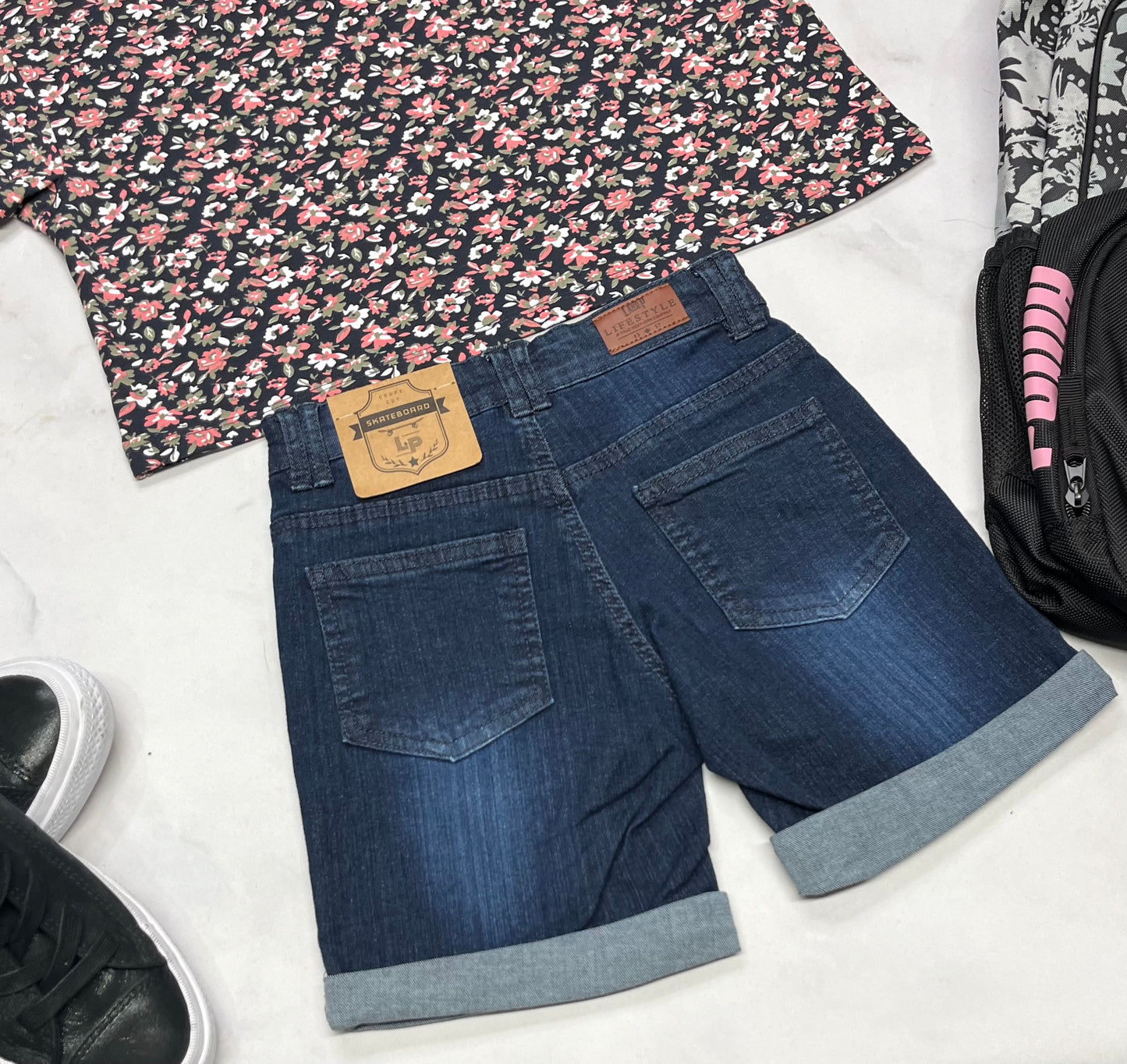 😍 Short : jeans LP taille haute stretch fait 7-8 ans fille neuve .