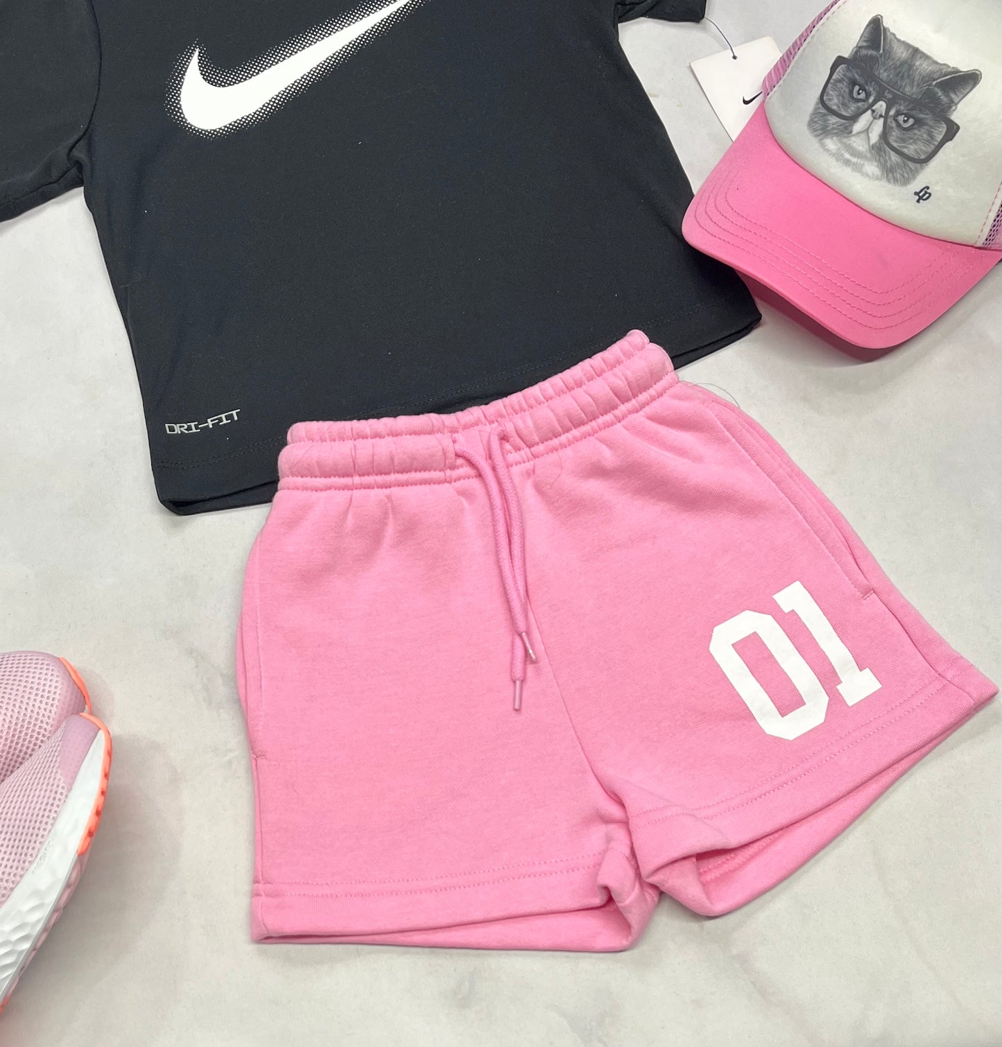 🌸 Short en ouaté : douce à l’intérieur , taille haute fait 4 ans fille.