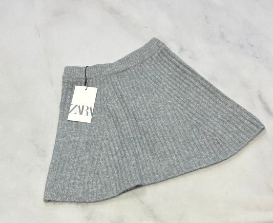 SOLDE! Jupe ZARA : ultra douce molle confo fait 7-8 ans neuve mais 1 mini ligne de stylo .