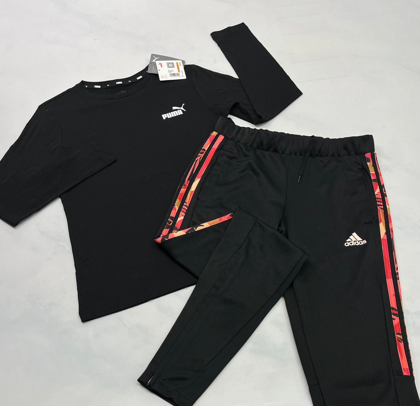Duo : PUMA + ..Adidas neuf ! Fait XS femme