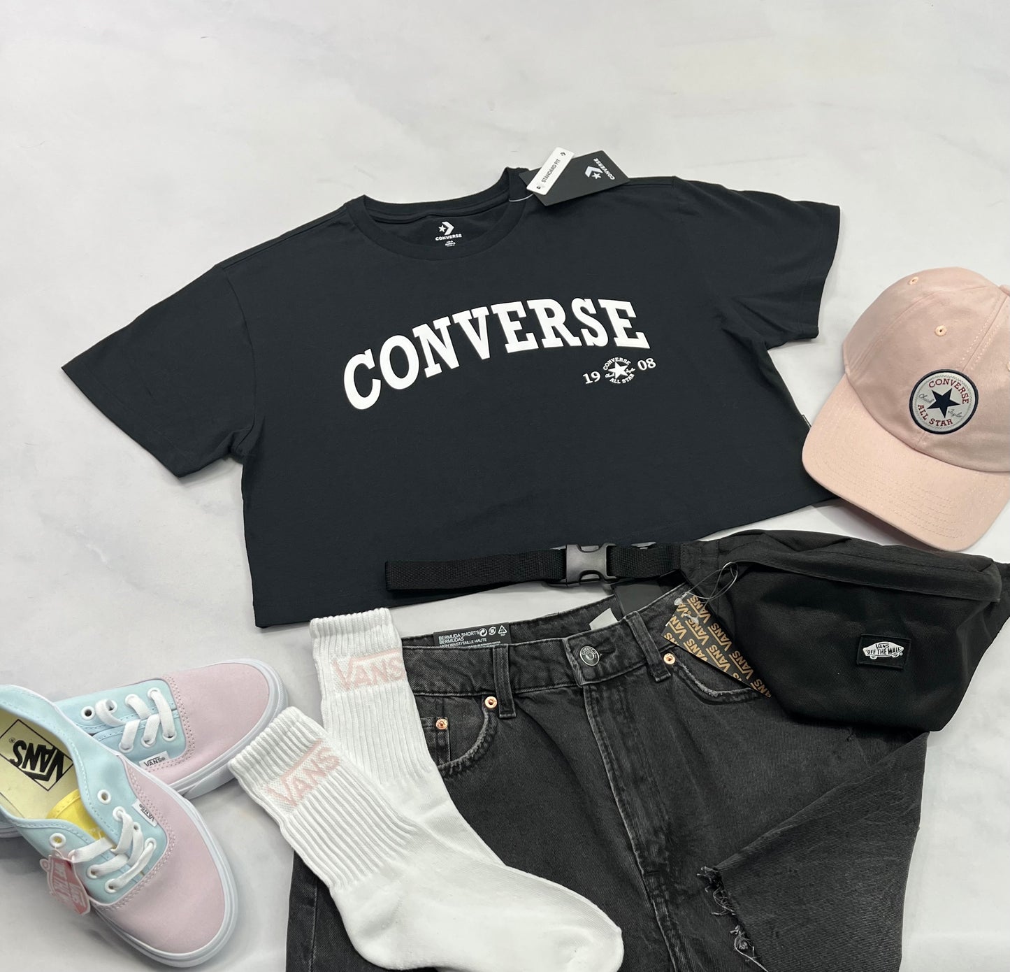 💕 Manche courte : Converse look écourté S/ femme neuf !
