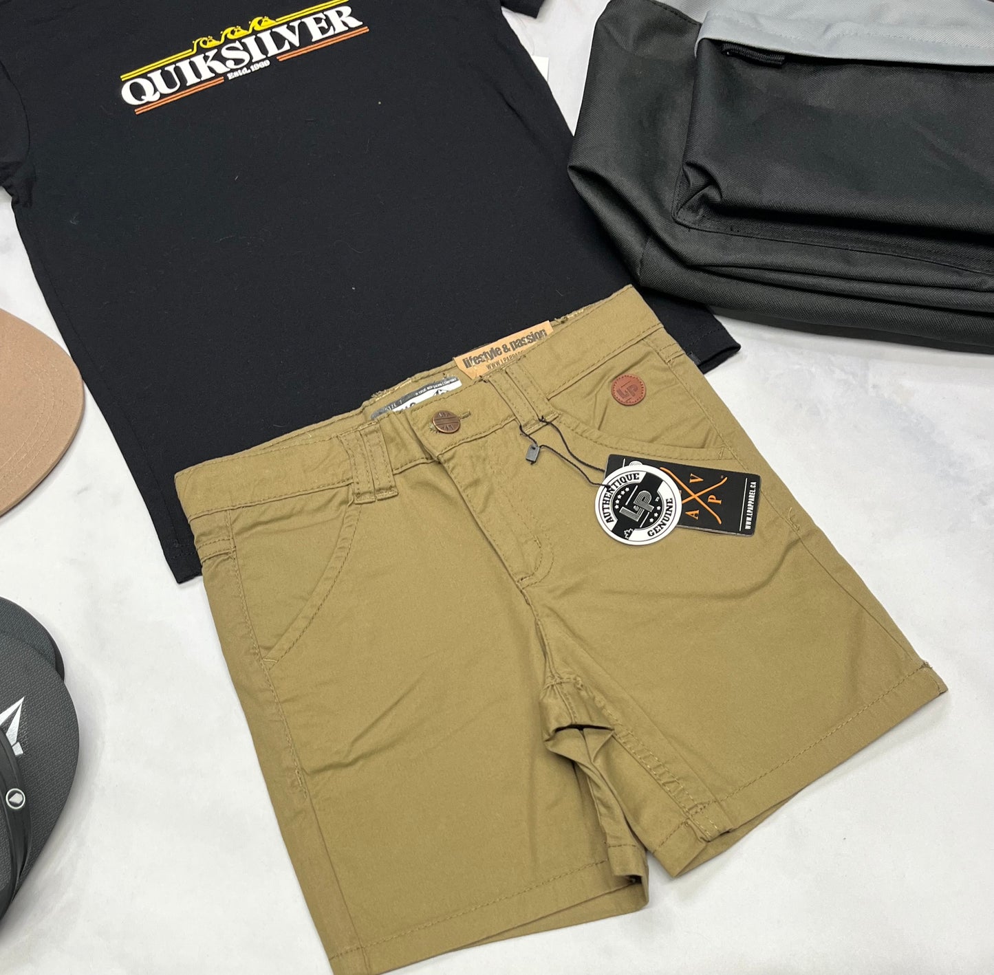 🛹 Short : LP Souple taille ajustable 7 ans garçon neuf !