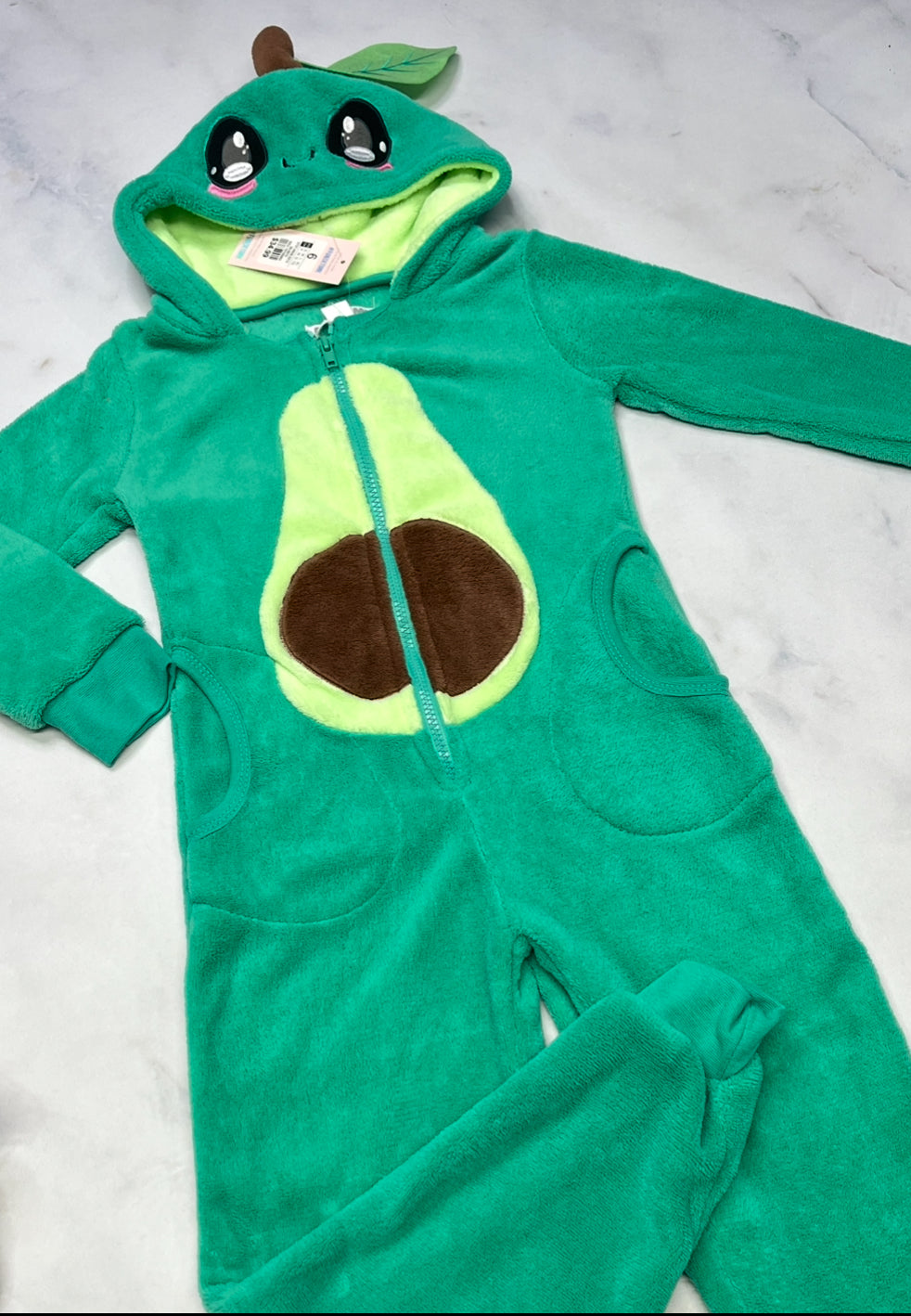 Pyjama /costume : (Fait les 2 ) neuf! 1x 6 ans fille . Tout doux .