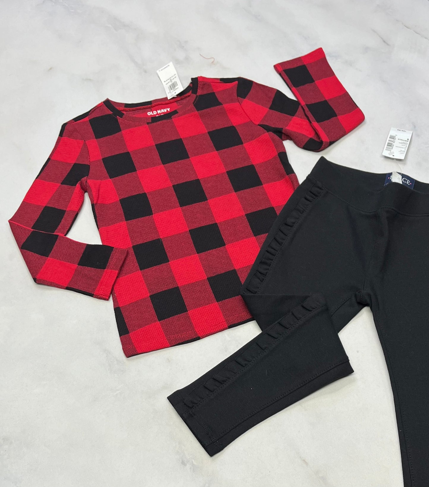 Duo 5 ans neuf ! Manche longue isotherme neuf 5 ans + Jeg. Avec rebord frison . Neuf!