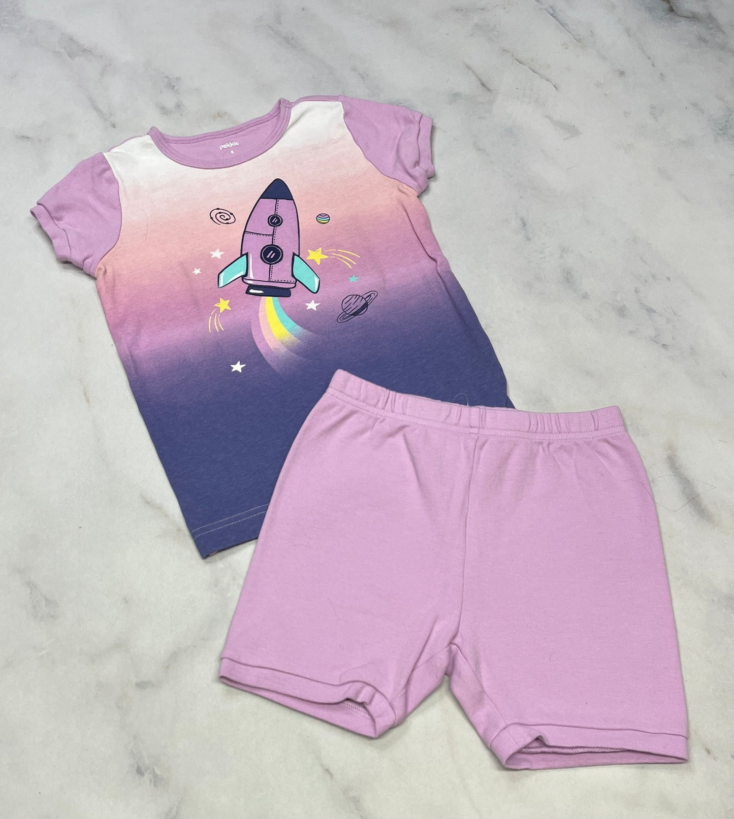 🌙 Pyjama : Pekkle 6(5-6 ans ) neuf !