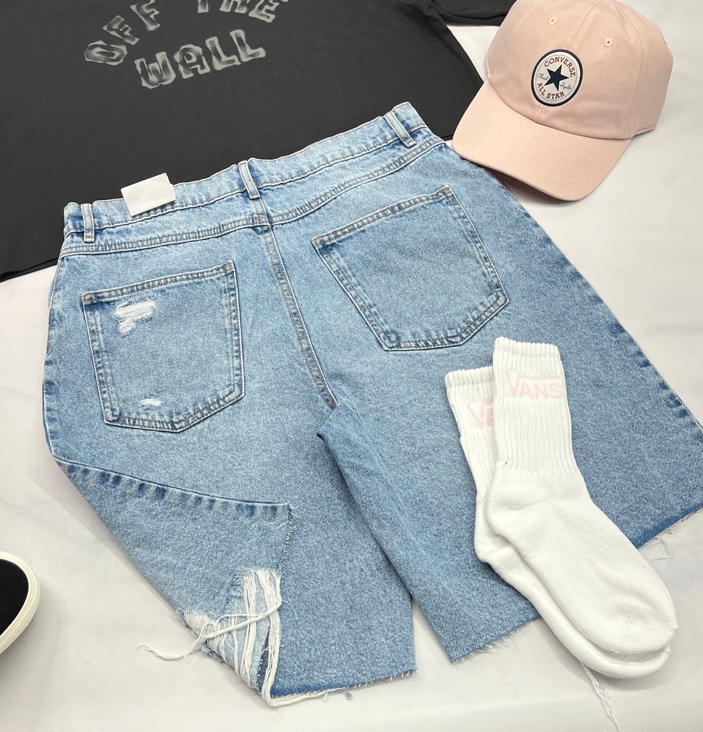 🌸 Bermuda jeans : coupe large tendance Gr :9/ femme neuve !