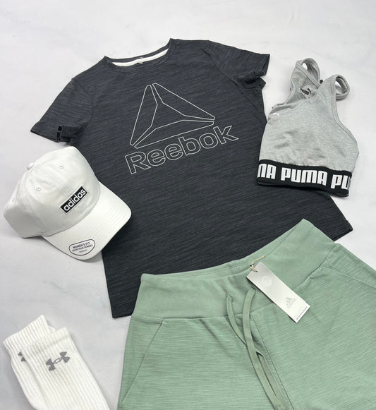 🍃Reebok : manche courte charcoal  en coton fait Small confo super état .