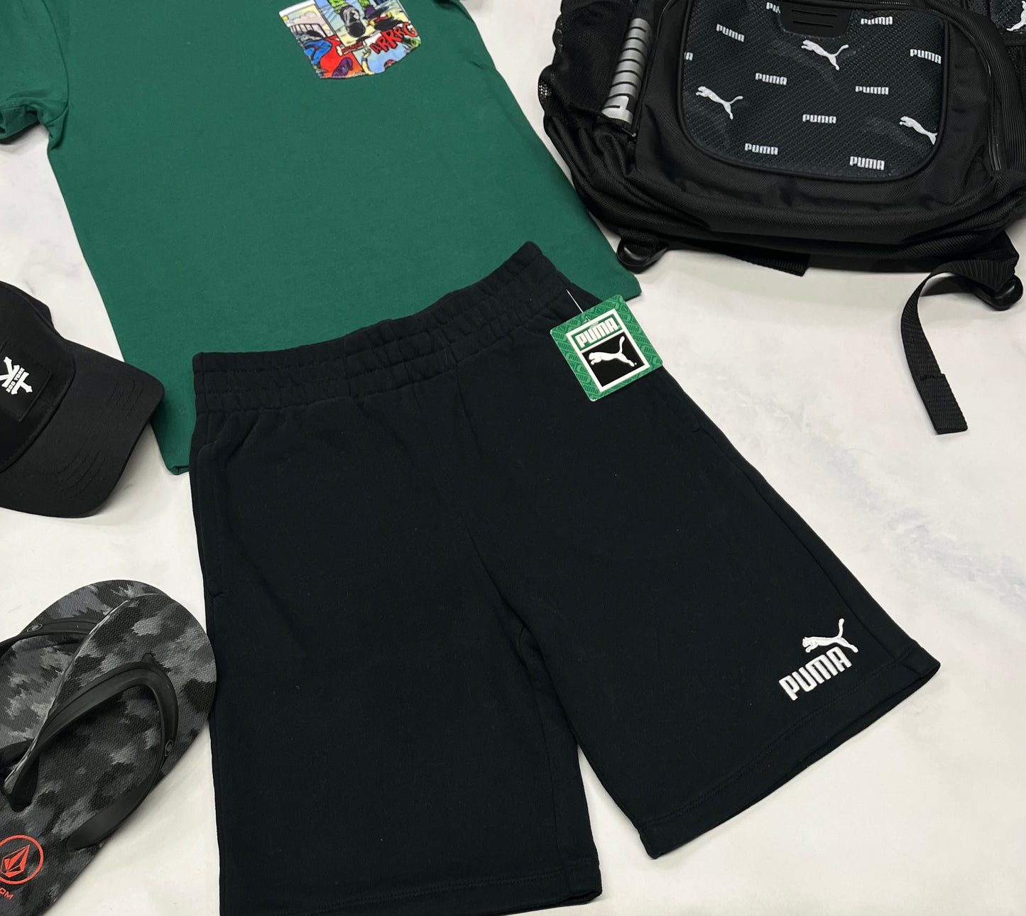 🛹 Bermuda : Puma en ouaté 8 ans garçon neuf !