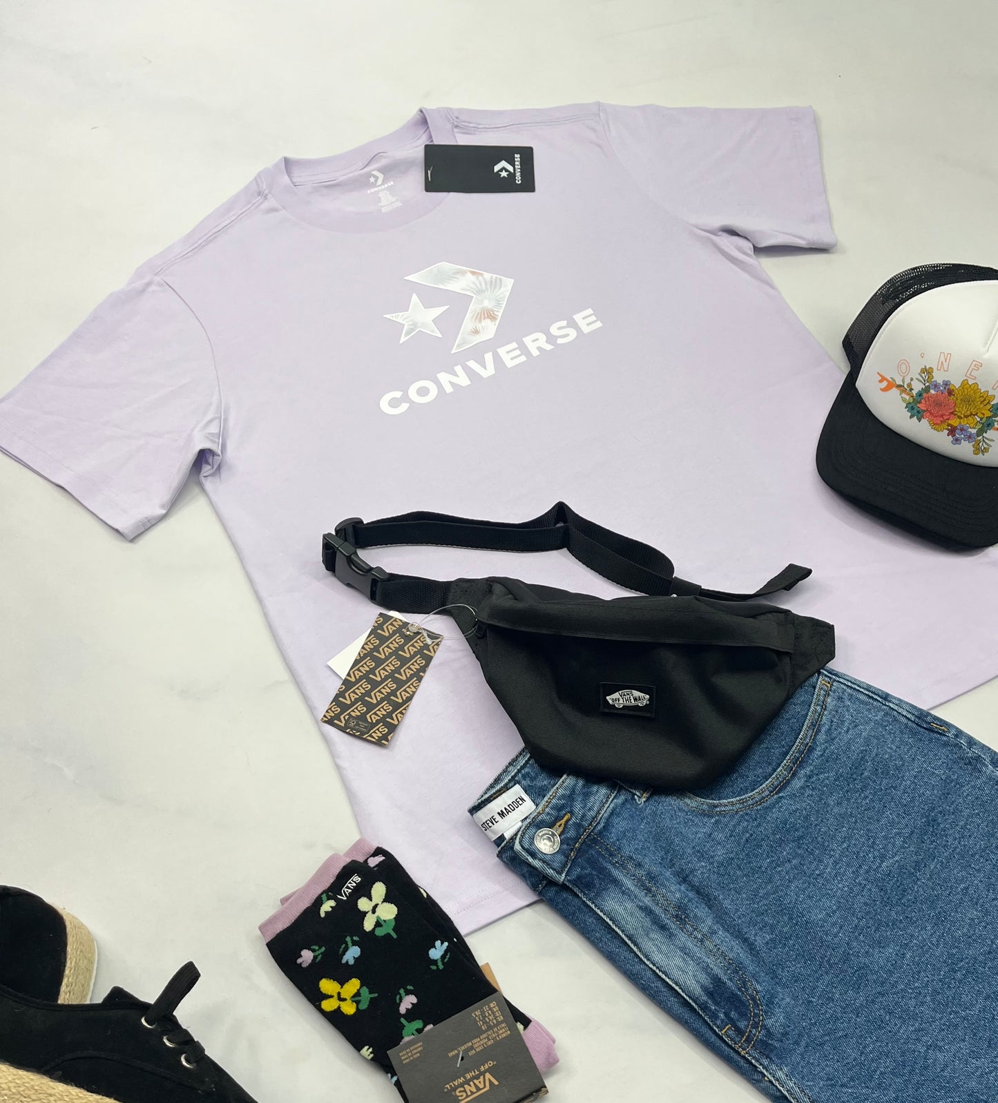 💜 Manche courte : Converse lilas fait L/ femme neuf ! Qualité ++ .