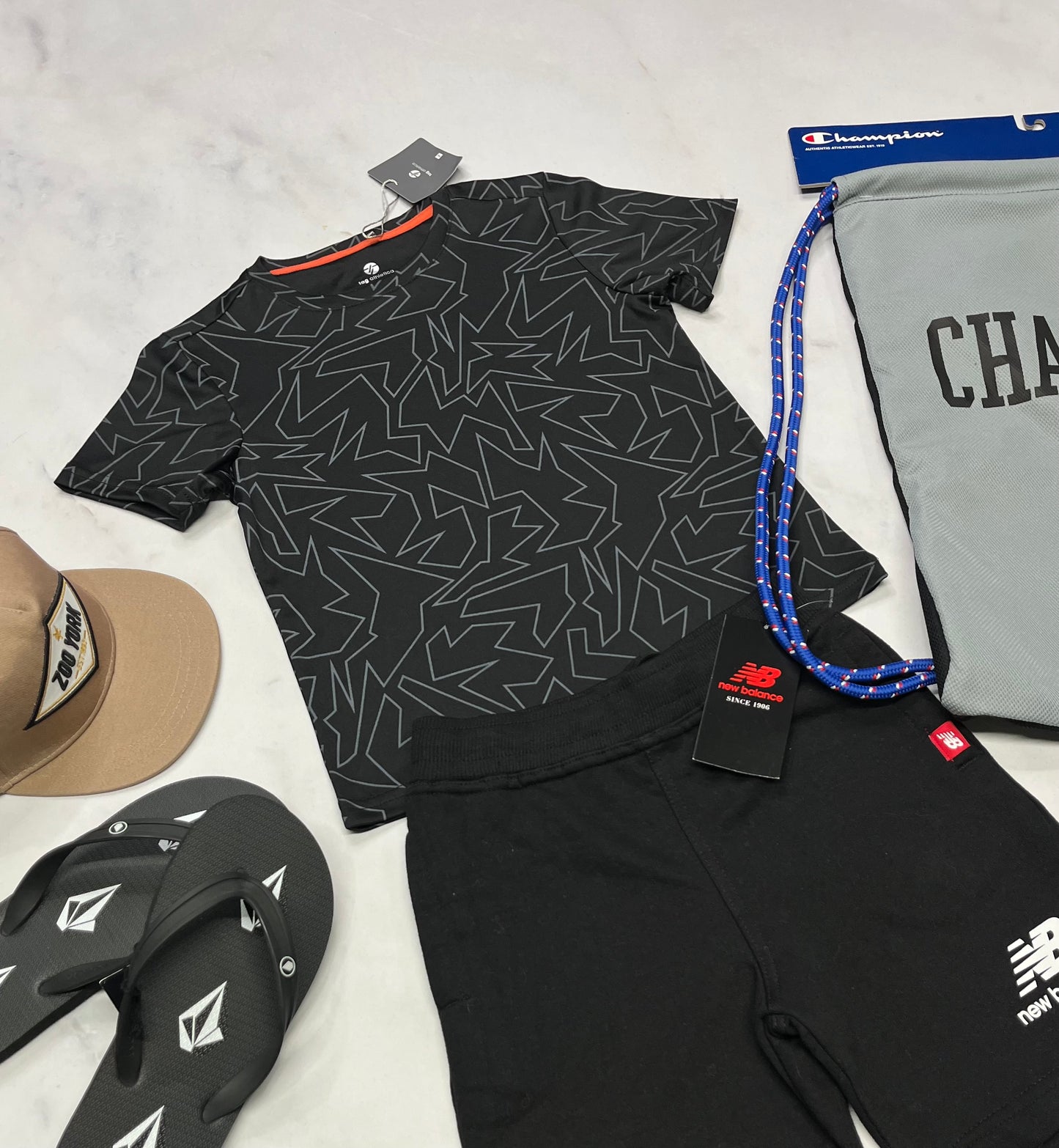 ☀️ T-Shirt : en tissu de sport fait 5-6 ans neuf !