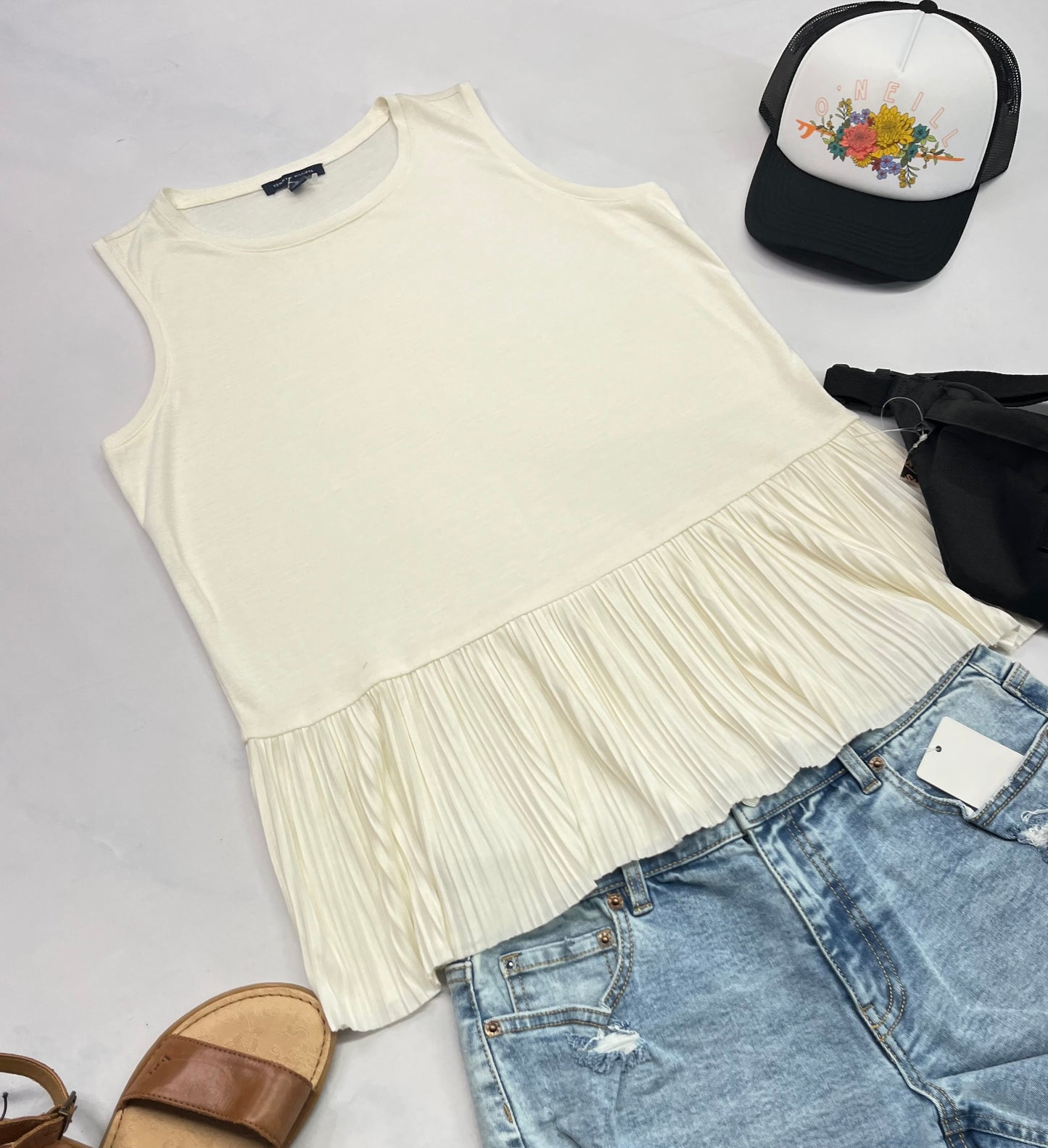 🌿 Camisole : Tommy H. crème  soft /confo . Comme neuve M/ femme .