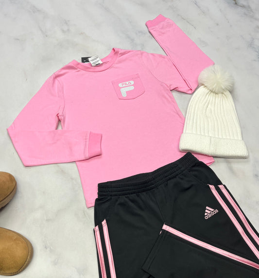 💫SOLDE: Fila manche longue fait 5 ans fille neuf mais 1 ombrage flou .