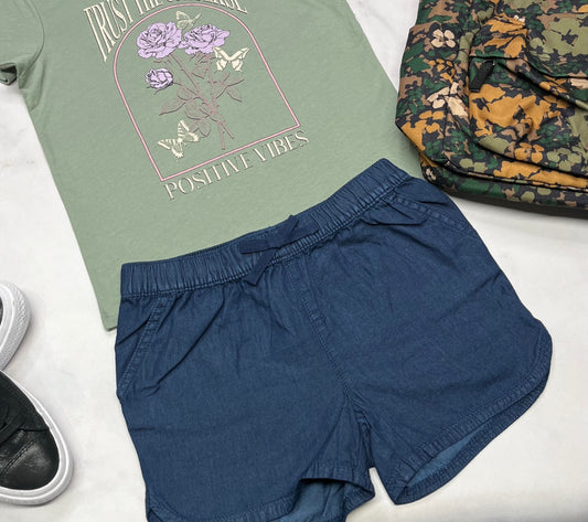🌿Short jeans : souple confo avec taille élastique 8 ans fille  neuve .