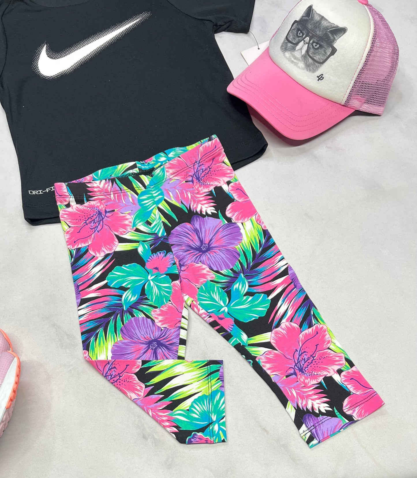 🩷 Legging 3 quart : en beau coton extensible . 4 et 7-8 ans fille dispo .