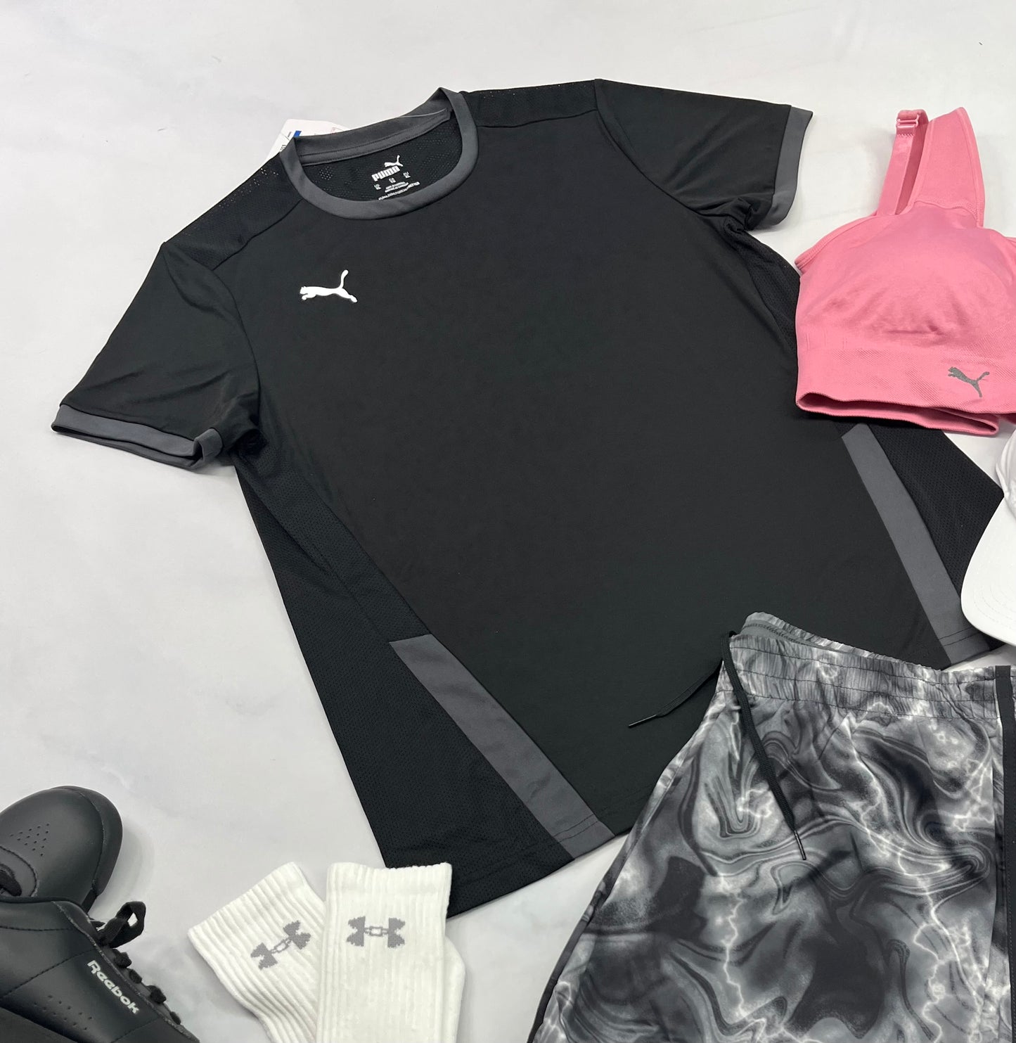 💕 Manche courte : Puma en tissu de sport qui respire . Fait L/ femme neuf !
