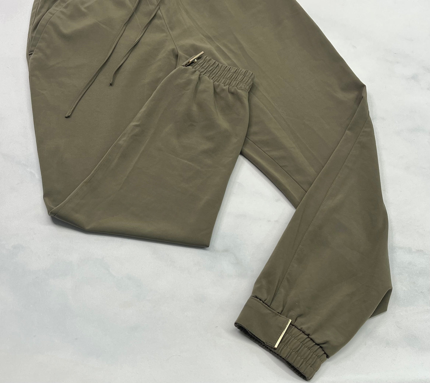 Dynamite : Pantalon tissu chic mou ( kaki) M/ femme super état