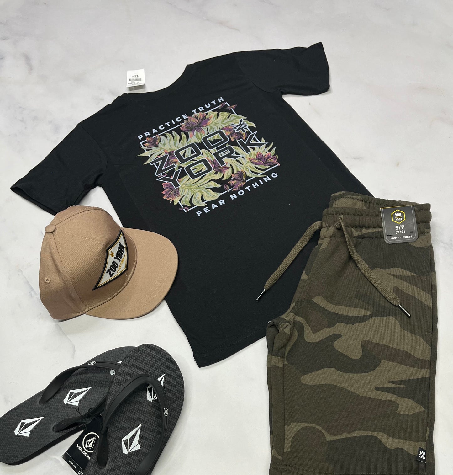 🤩 Solde , T-Shirt Zoo York 7-8 ans garçon neuf mais ombrage d’impression au devant et dos .