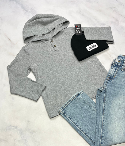 🛹 Cagoule : grise texturé style isotherme stretch neuve . 6 ans garçon confo .