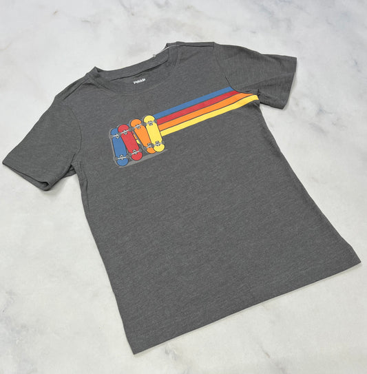 T-shirt Skate neuf ! Fait 5-6 ans neuf .