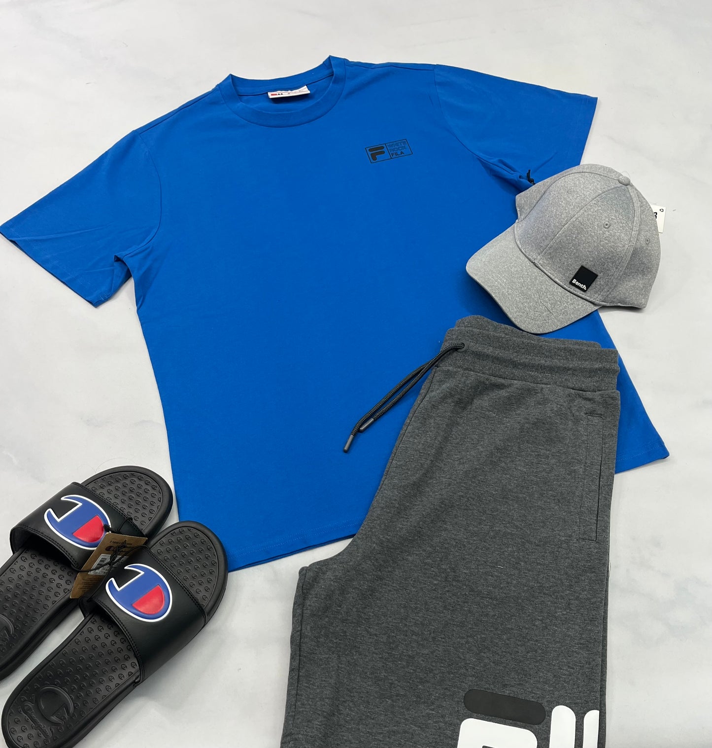 💙 T-Shirt : Fila M/ homme coupe confo neuf ! Beau logo au dos . Neuf !