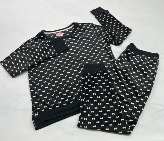 Pyjama KATE SPADE  : doux stretch de partout . Noir avec boucle rose pâle . M/ femme neuf!