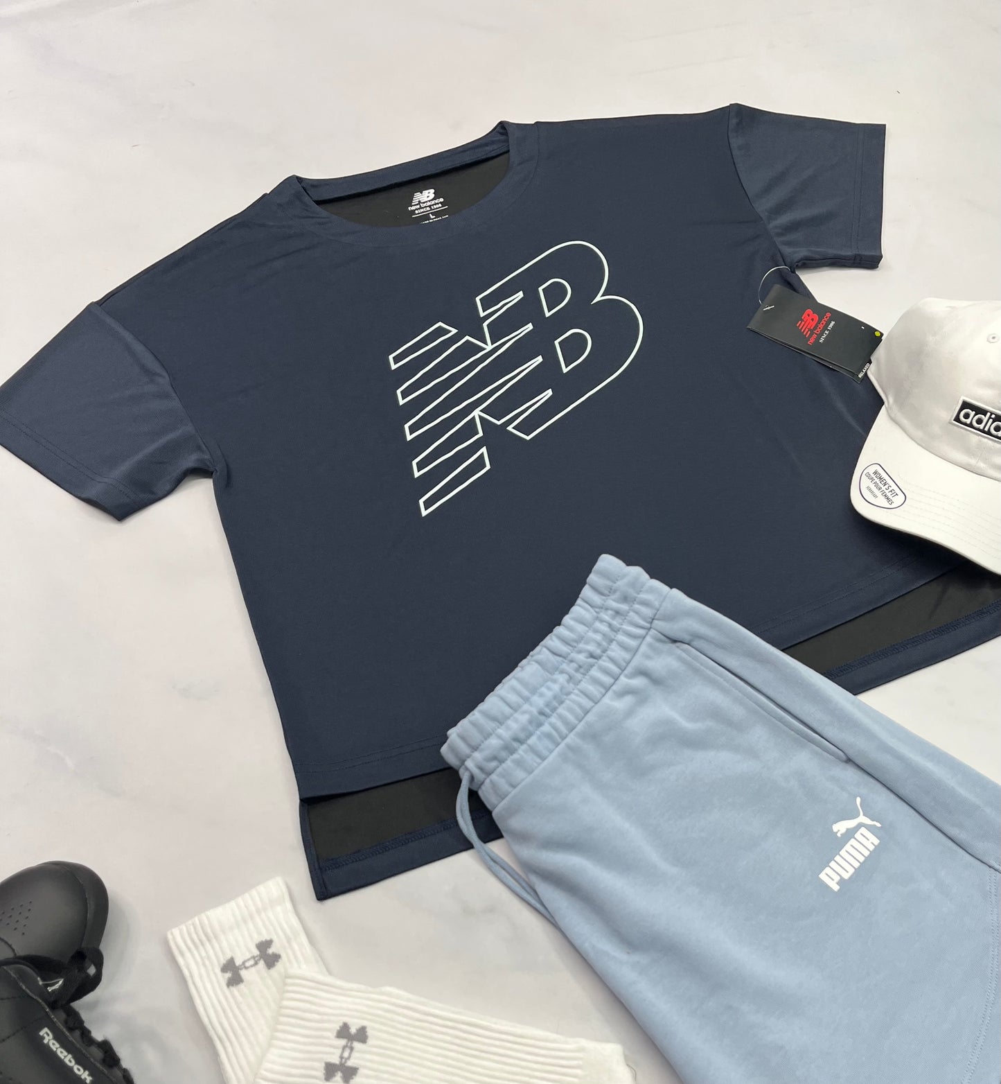 🤩 Manche courte : New Balance en tissu de sport L/ femme coupe confo neuf !