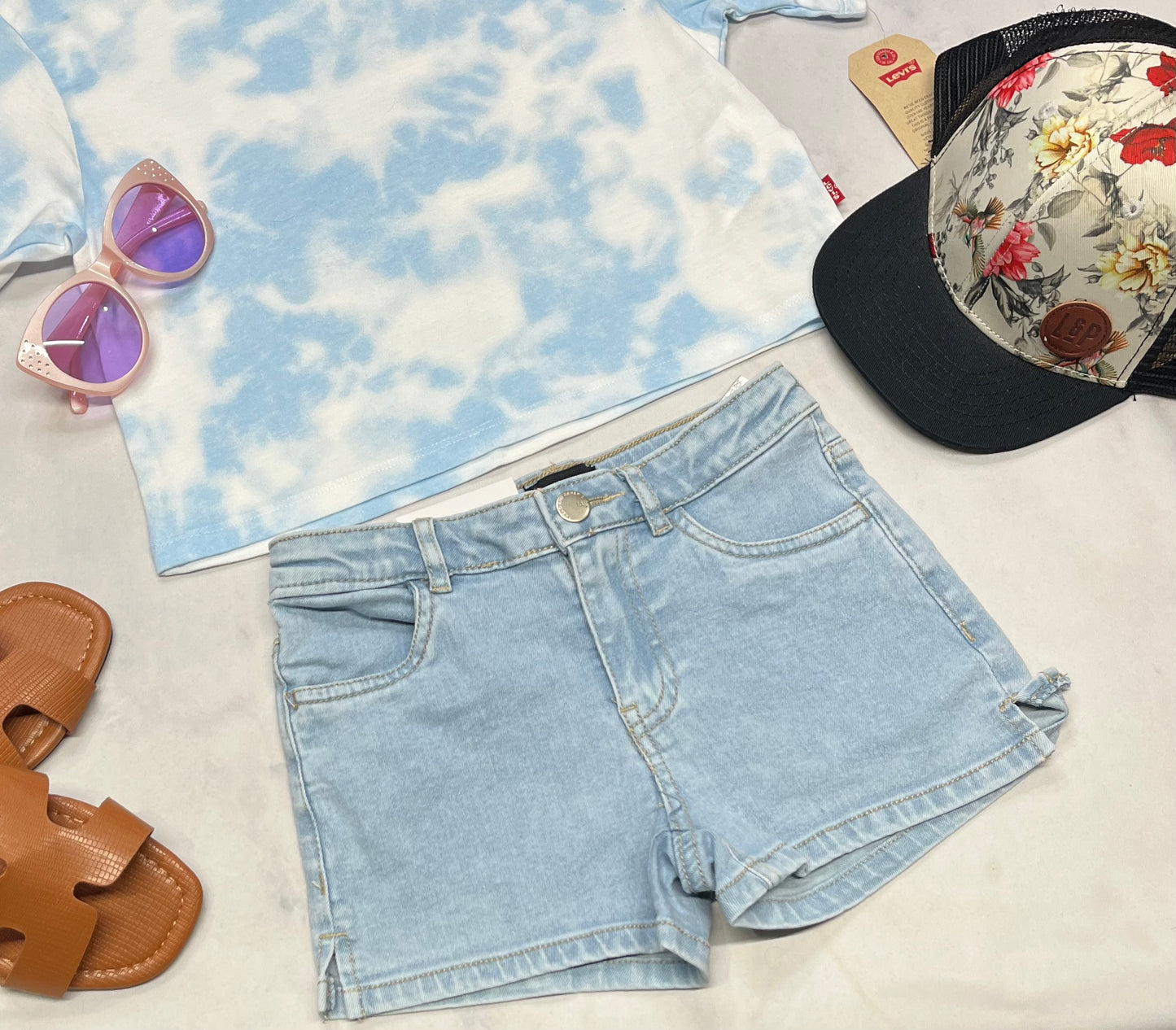 🩵 Short : jeans hyper mou et stretch 6 ans fille taille ajustable neuve .