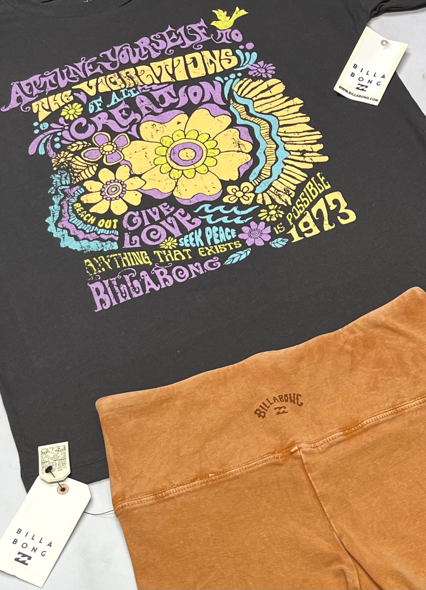 ☀️ Tunique : Billabong 8 ans fille look Over size neuve mais ombrage flou d’impression .