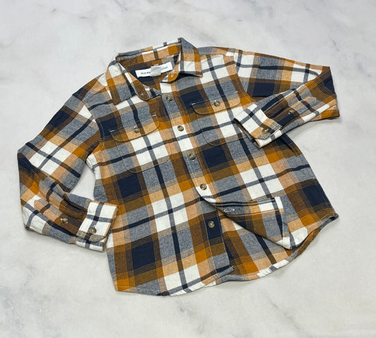 Chemise : douce molle fait 5-6 ans comme neuve !