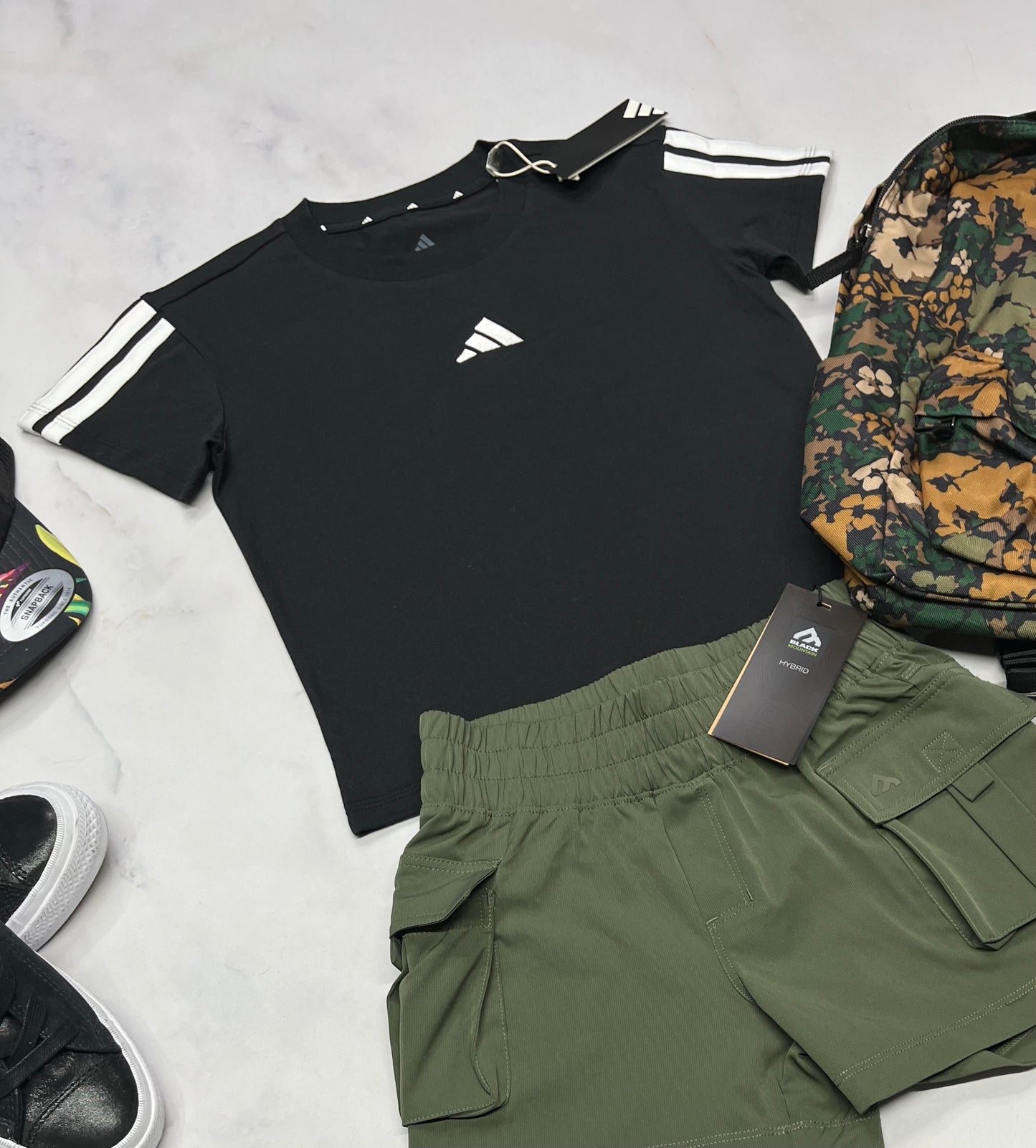 ☀️ Manche courte : Adidas en coton stretch fait 8 ans confo mi hanche neuf !
