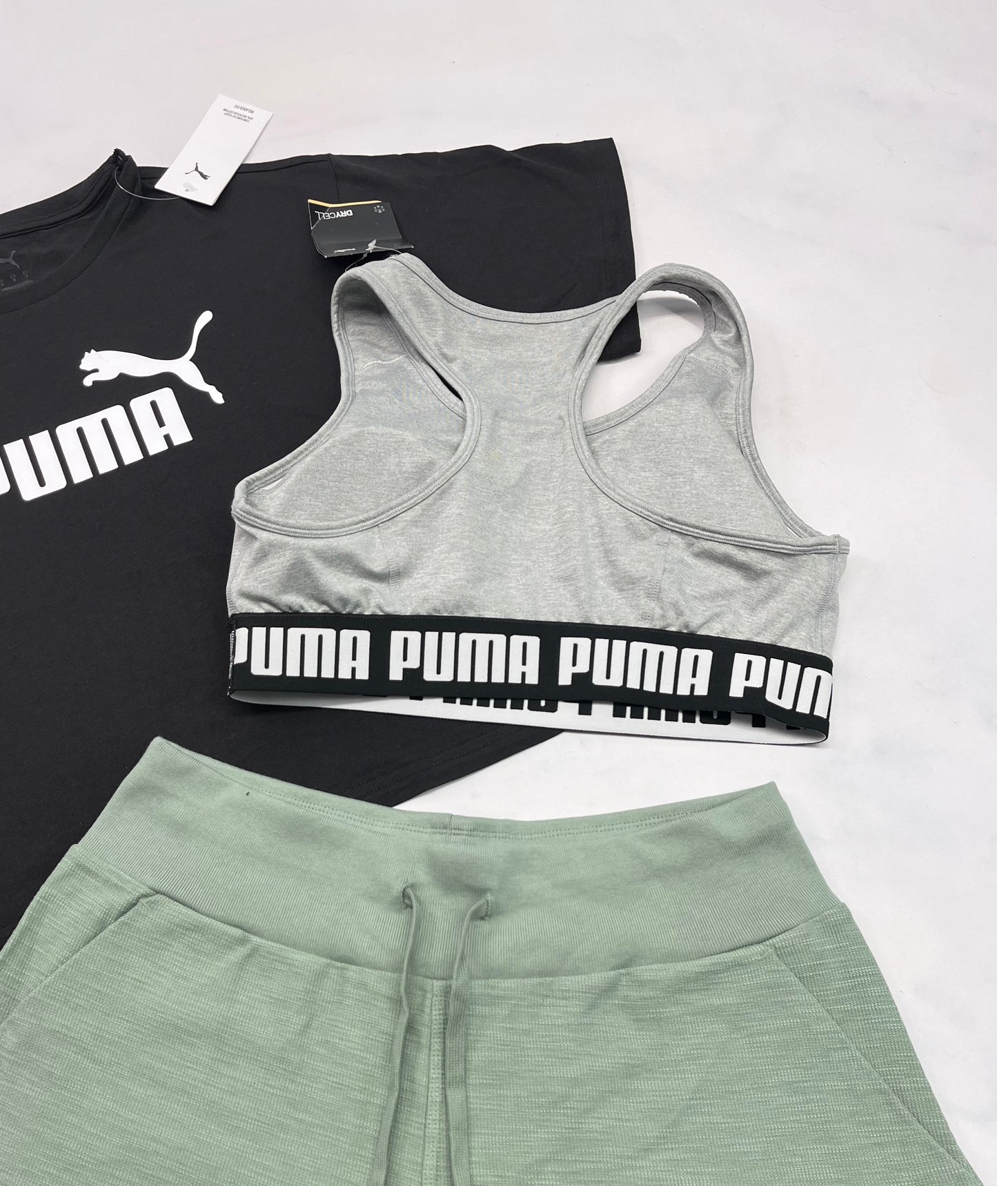 🍃 Top tissu de sport PUMA : gris neuf ! L fit: ( fait M/ femme ) et M/ fit : ( fait Small femme ) neuf !