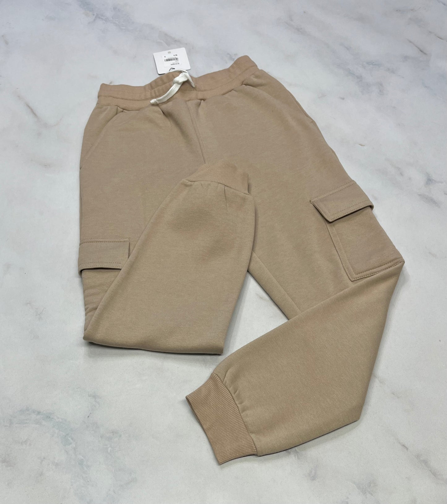 Jog. cargo : 8 ans fille neuf !