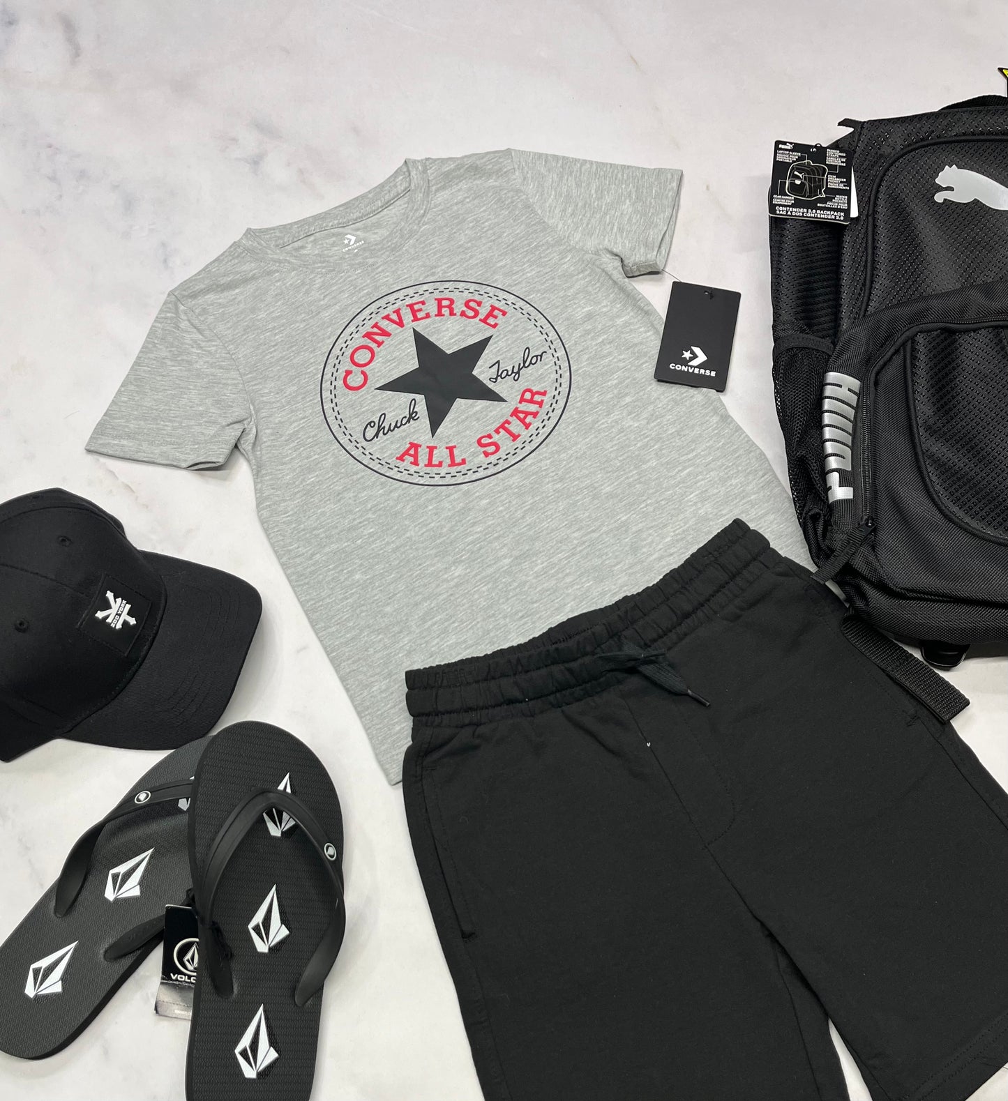 🤩 T-Shirt: Converse 6 ans garçon neuf!