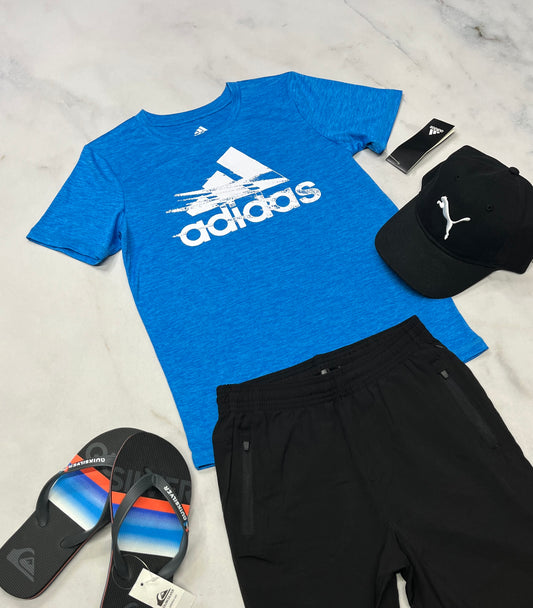 💙 Manche courte : Adidas en tissu de sport 7 ans garçon neuf !